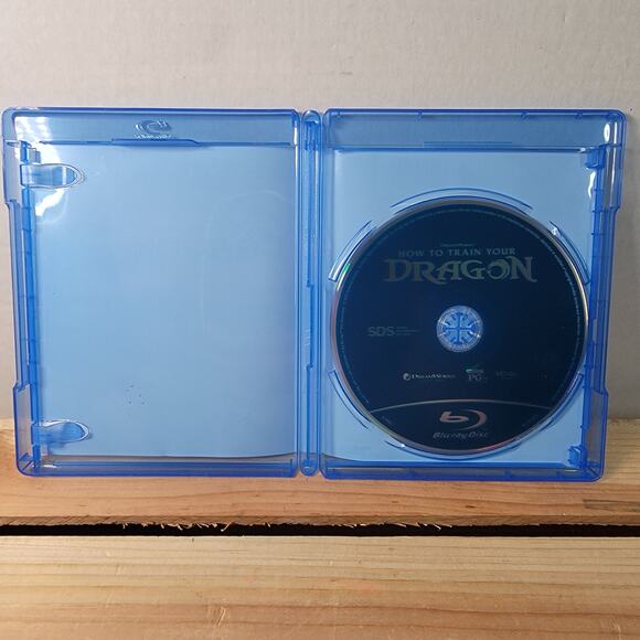 BLU-RAY How To Train Your Dragon (NO DIGITAL) - Picture 2 of 4